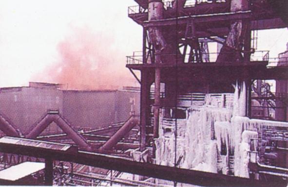 hiver sur l'usine, photo Maurice DUBOIS, cliquez pour agrandir